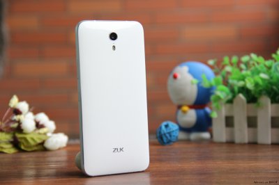 Распаковка смартфона ZUK Z1